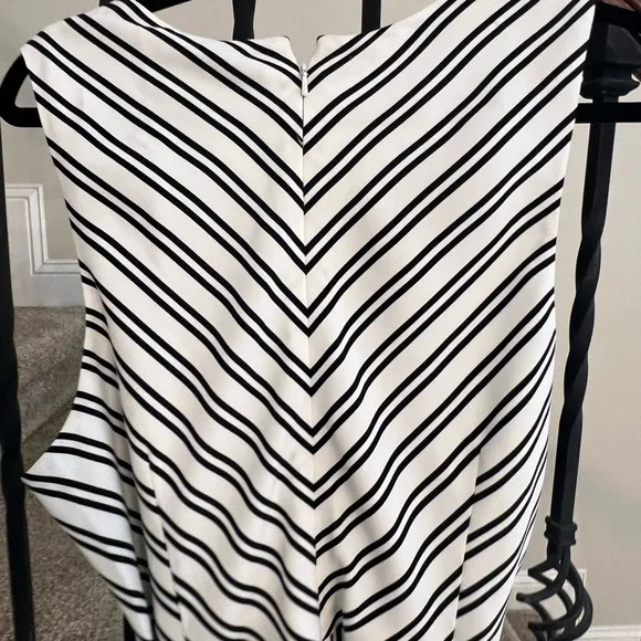 NWOT Banana Republic Black and White Striped Jumpsuit - Picture 11 of 13